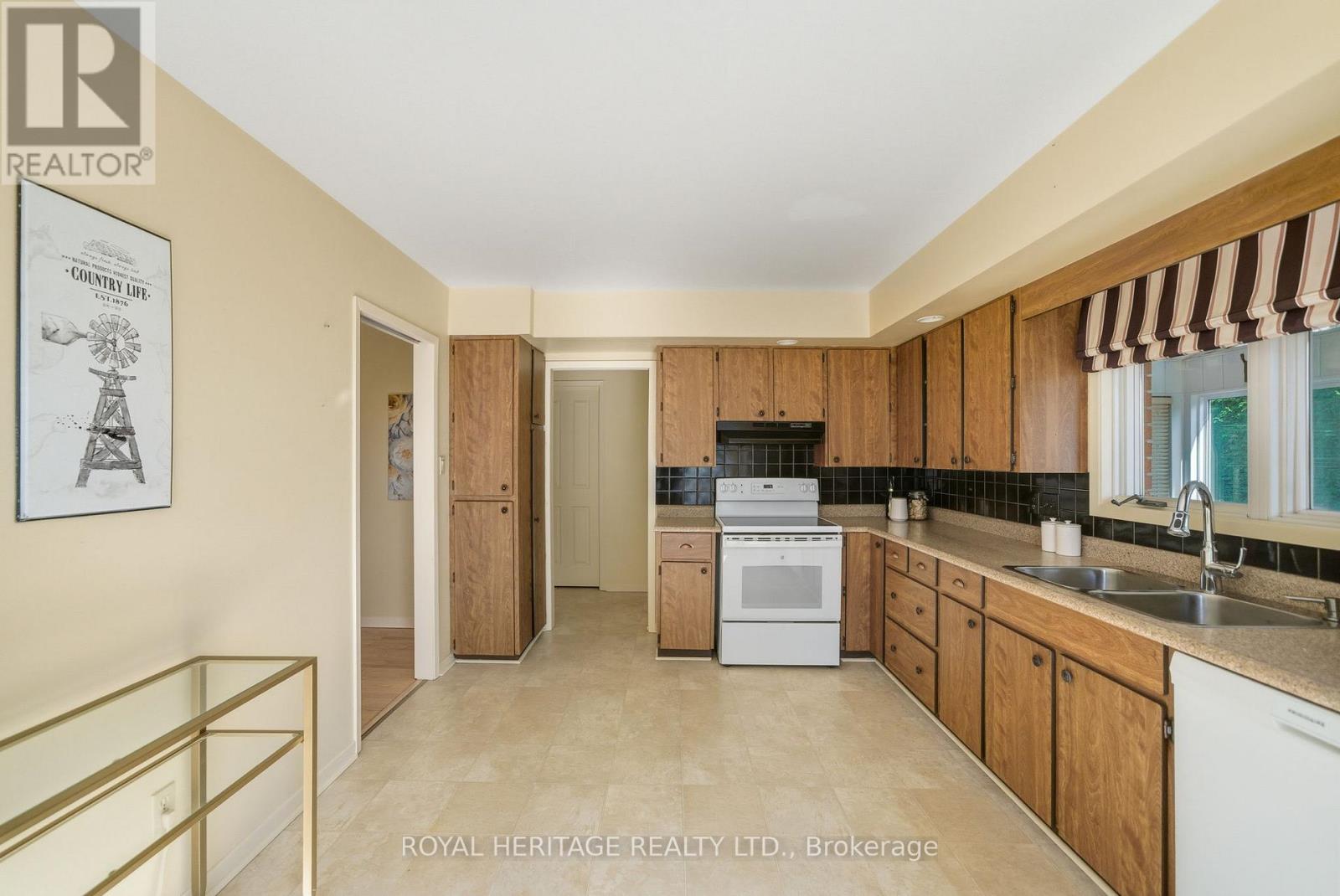 22 Park Street E, Cramahe (Colborne), Ontario  K0K 1S0 - Photo 13 - X12453438