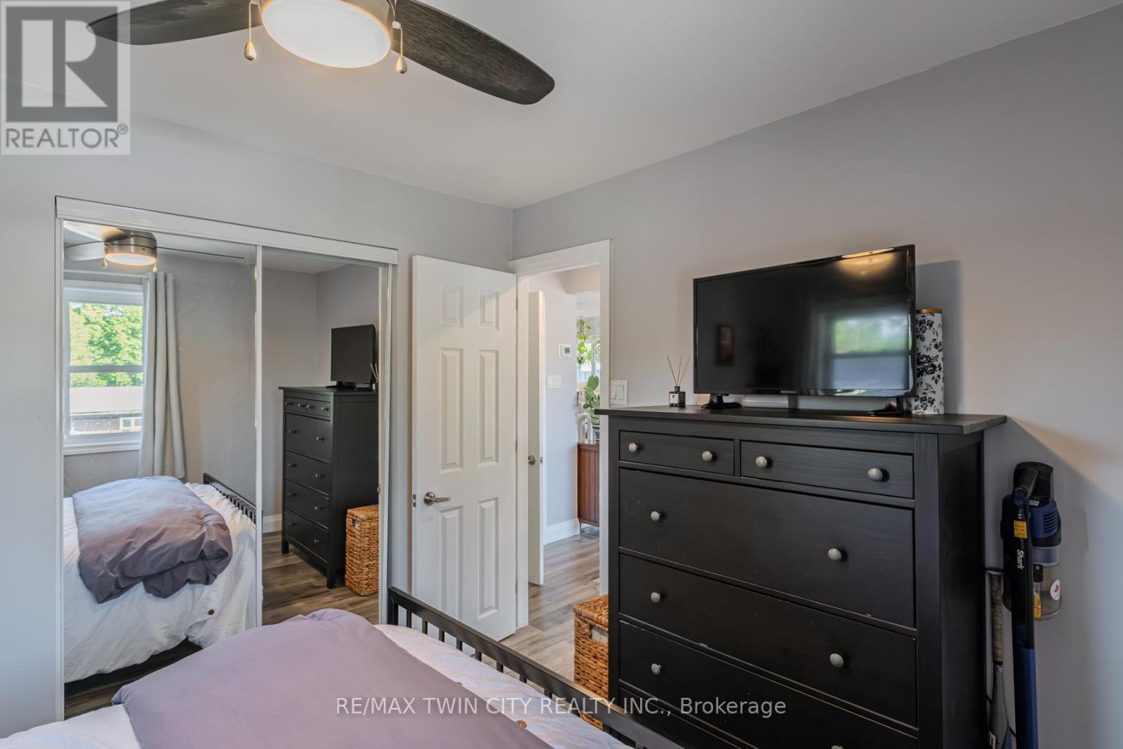 37 Twelfth Avenue, Brantford, Ontario  N3S 6P1 - Photo 16 - X12453440