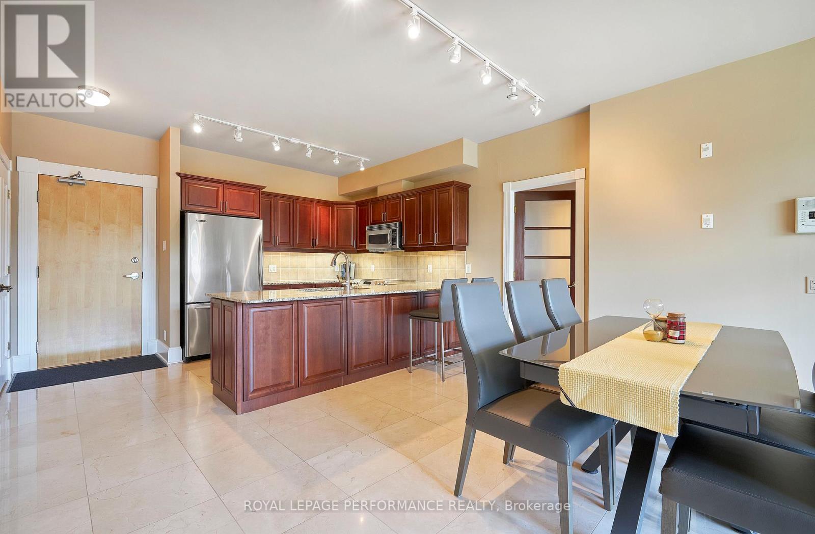 332 - 205 Bolton Street, Ottawa, Ontario  K1N 1K7 - Photo 12 - X12453450