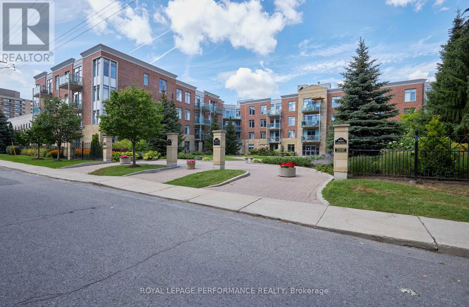 332 - 205 Bolton Street, Ottawa, Ontario  K1N 1K7 - Photo 3 - X12453450