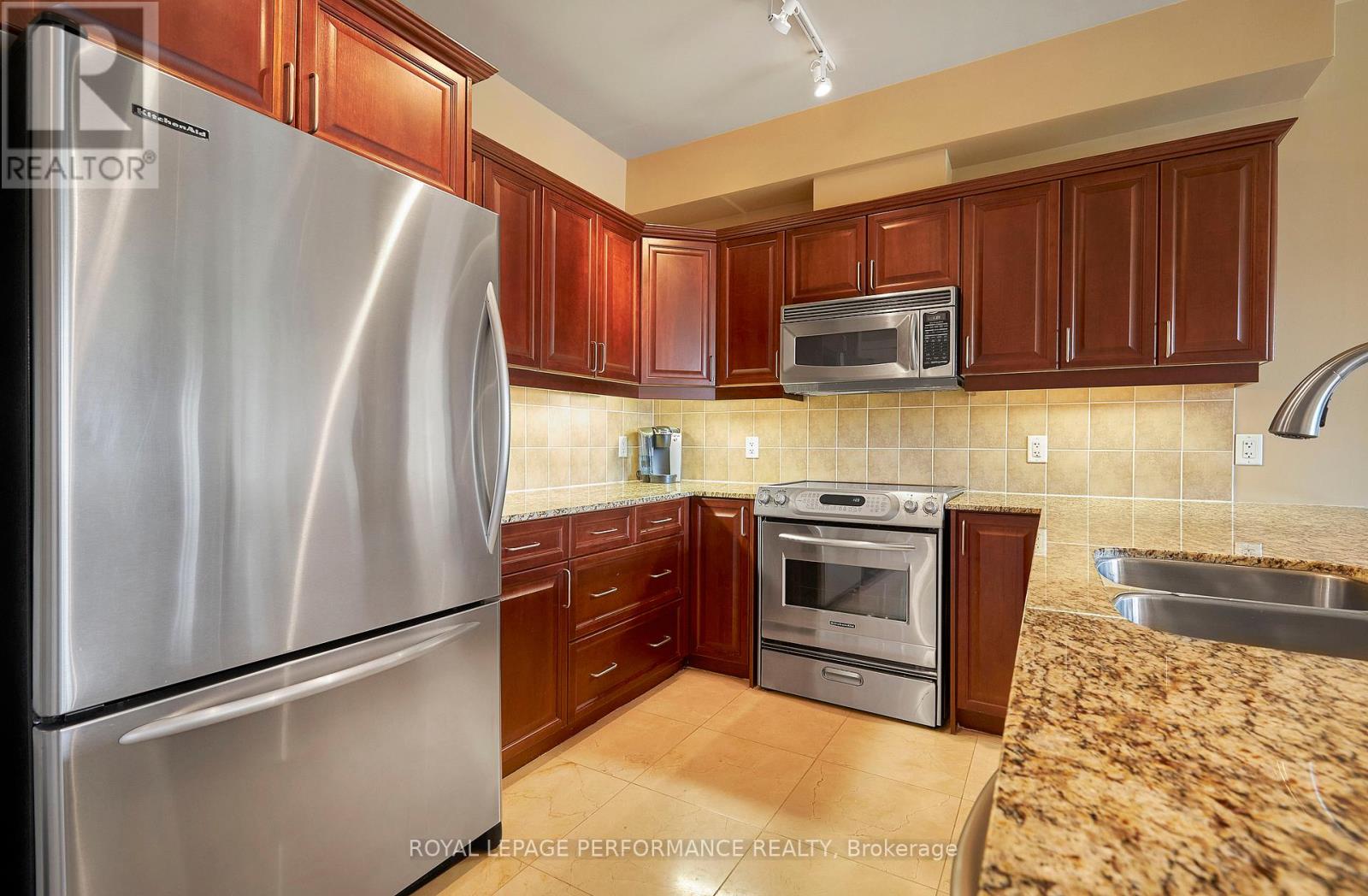 332 - 205 Bolton Street, Ottawa, Ontario  K1N 1K7 - Photo 9 - X12453450