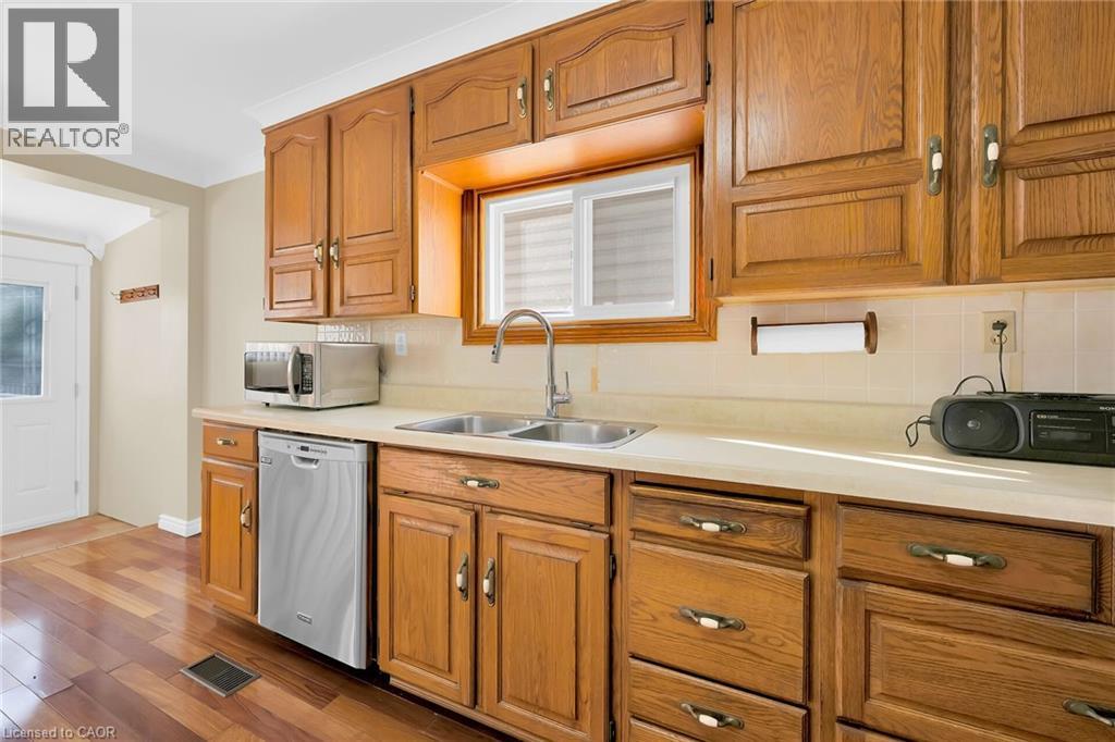 74 Frederick Avenue, Hamilton, Ontario  L8H 4K6 - Photo 5 - 40774541