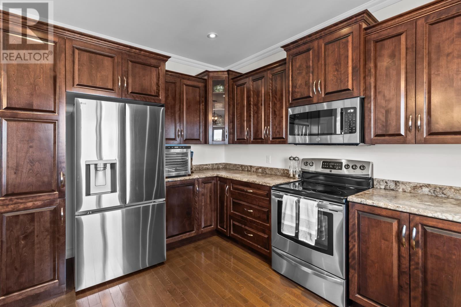 26 Sgt Donald Lucas Drive, Paradise, Newfoundland & Labrador  A1L 0Y4 - Photo 7 - 1291380
