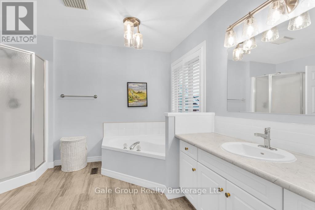 37 Crow Crescent, Woodstock, Ontario  N4T 1S6 - Photo 12 - X12453523