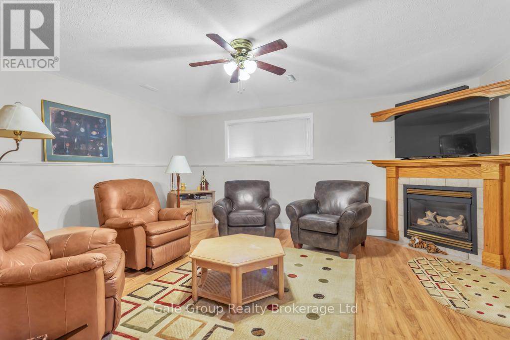 37 Crow Crescent, Woodstock, Ontario  N4T 1S6 - Photo 16 - X12453523
