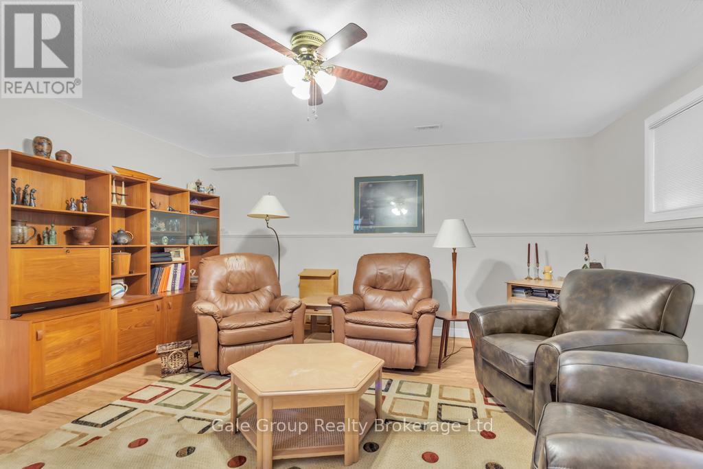 37 Crow Crescent, Woodstock, Ontario  N4T 1S6 - Photo 17 - X12453523