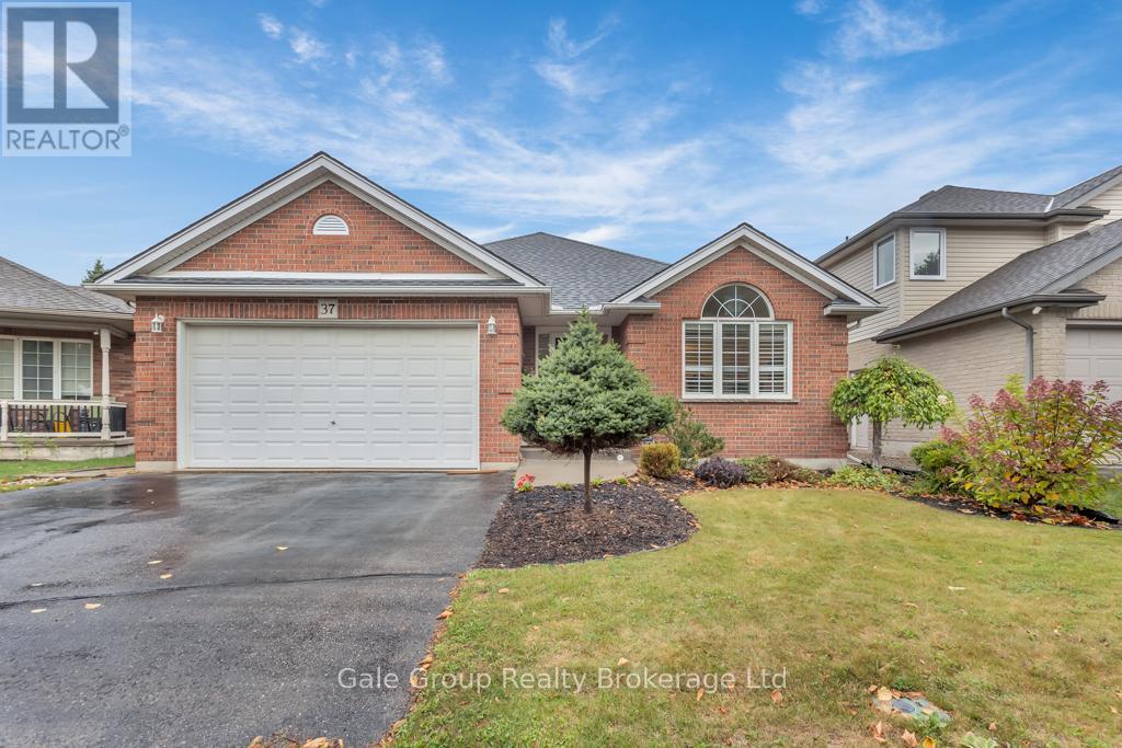 37 Crow Crescent, Woodstock, Ontario  N4T 1S6 - Photo 2 - X12453523