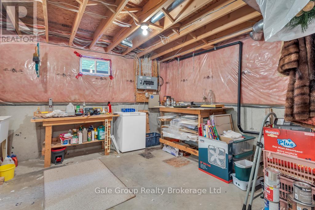 37 Crow Crescent, Woodstock, Ontario  N4T 1S6 - Photo 21 - X12453523