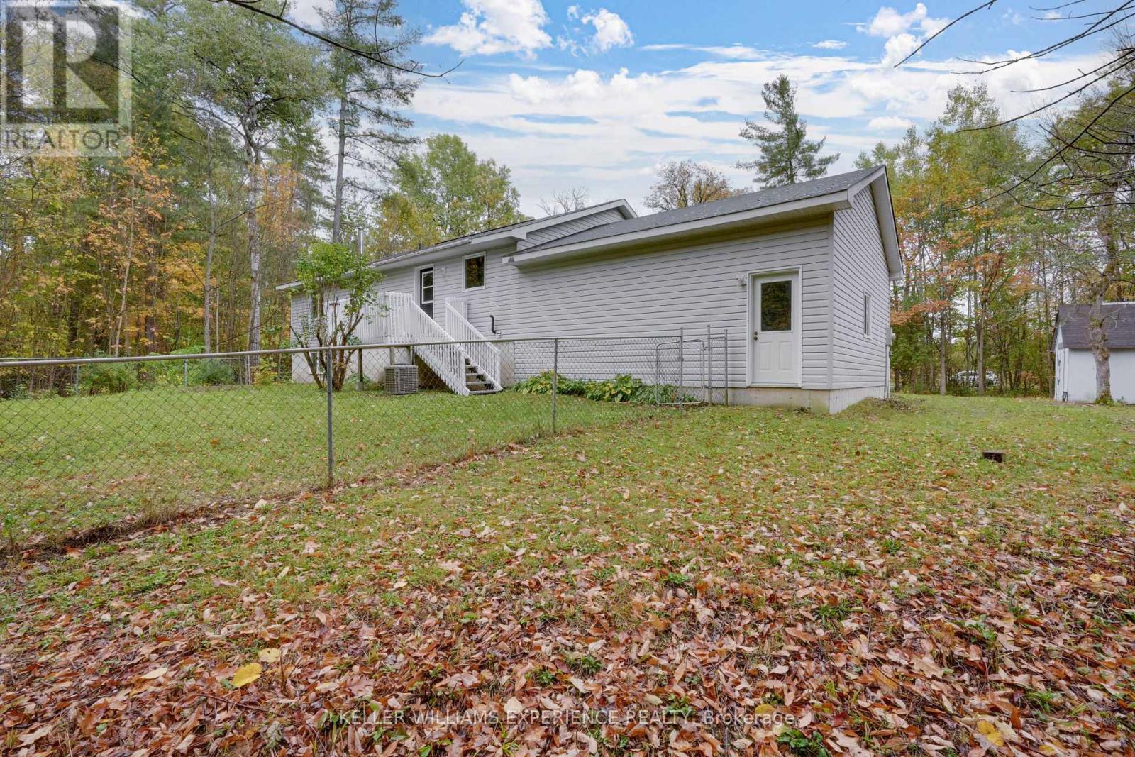 2372 Kinnear Side Road, Severn, Ontario  L0K 1E0 - Photo 30 - S12453458