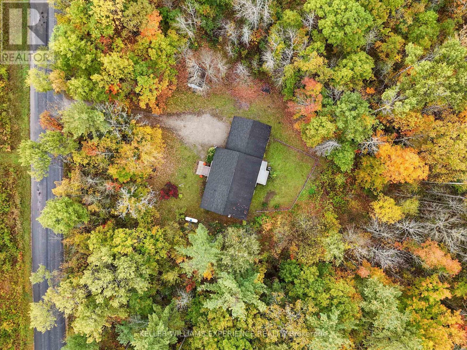2372 Kinnear Side Road, Severn, Ontario  L0K 1E0 - Photo 35 - S12453458