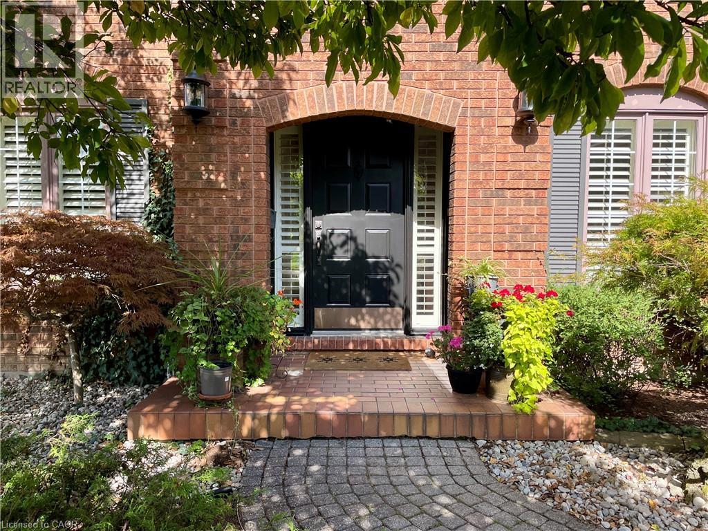 651 Deervalley Road, Ancaster, Ontario  L9G 4C9 - Photo 2 - 40777492