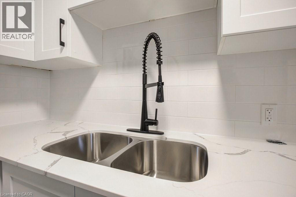 421 Dundas Street, Woodstock, Ontario  N4S 1B8 - Photo 21 - 40776523