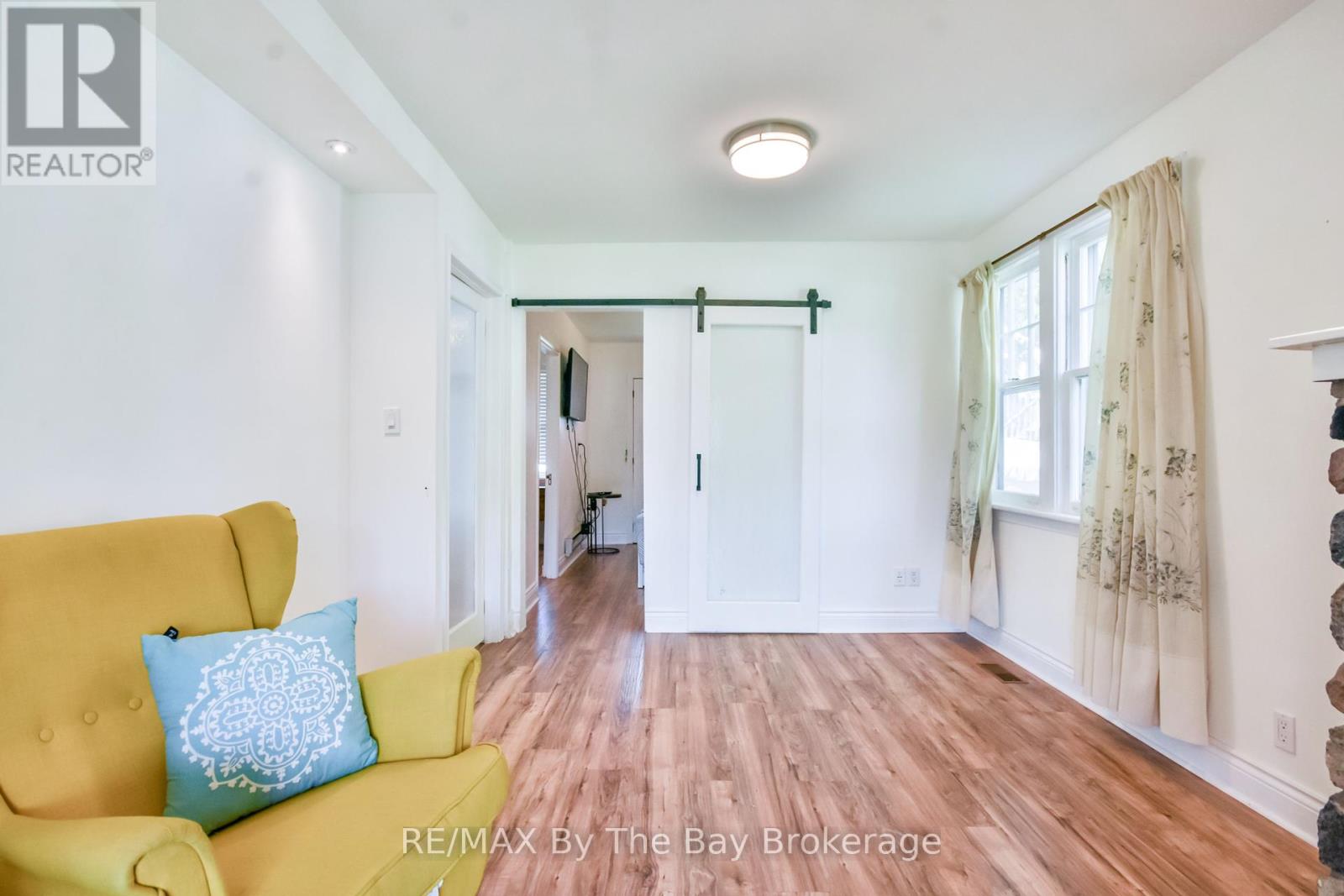 1067 Mosley Street, Wasaga Beach, Ontario  L9Z 2G7 - Photo 14 - S12453479