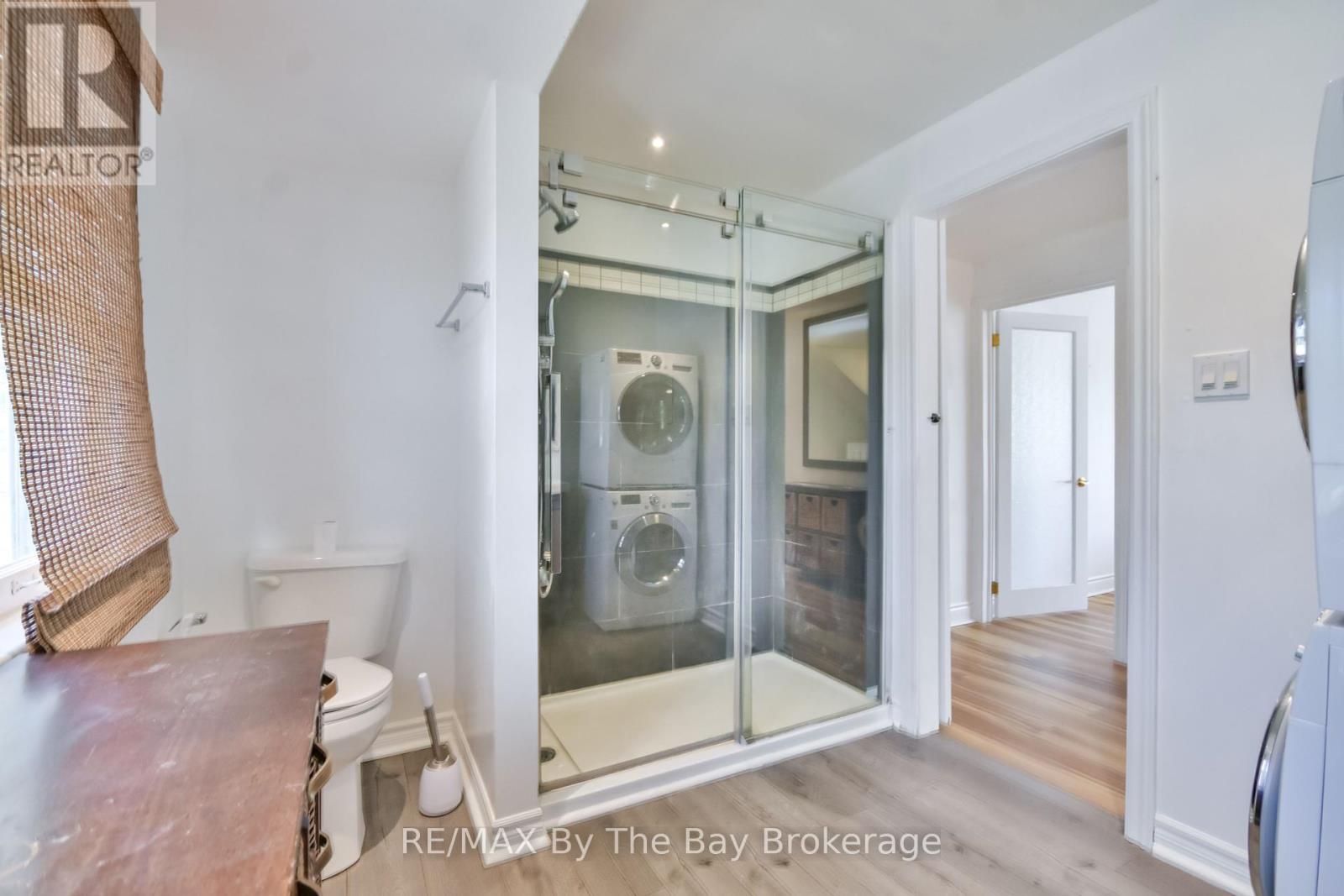 1067 Mosley Street, Wasaga Beach, Ontario  L9Z 2G7 - Photo 33 - S12453479