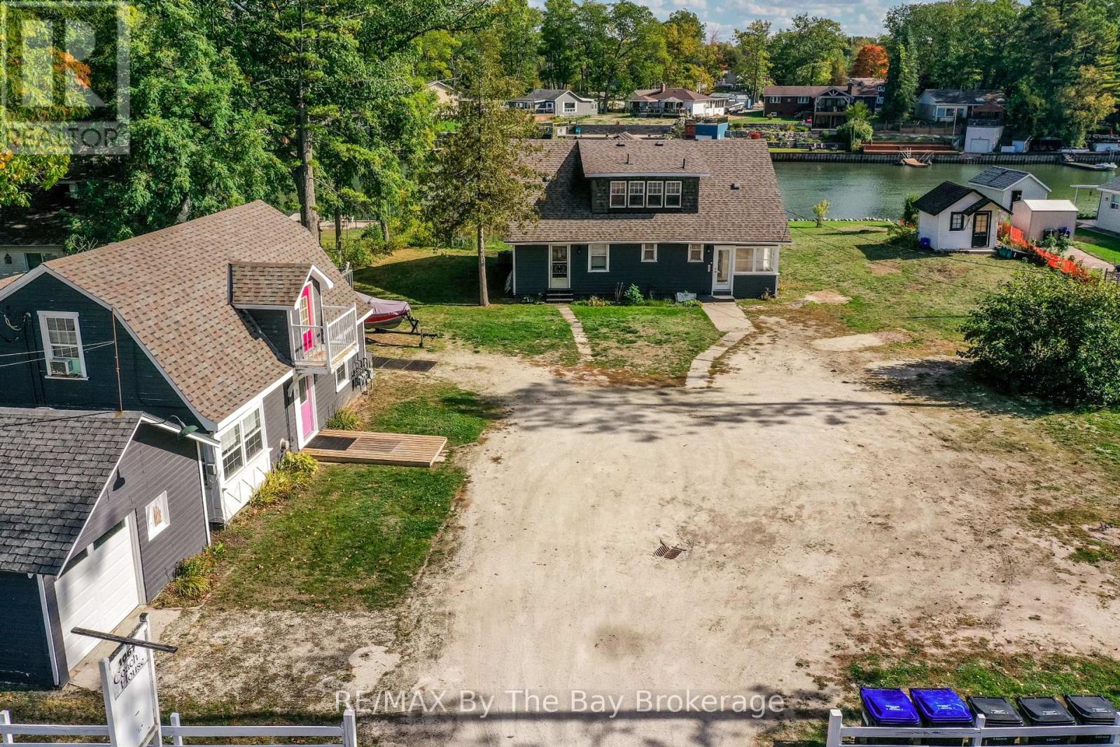 1067 Mosley Street, Wasaga Beach, Ontario  L9Z 2G7 - Photo 34 - S12453479