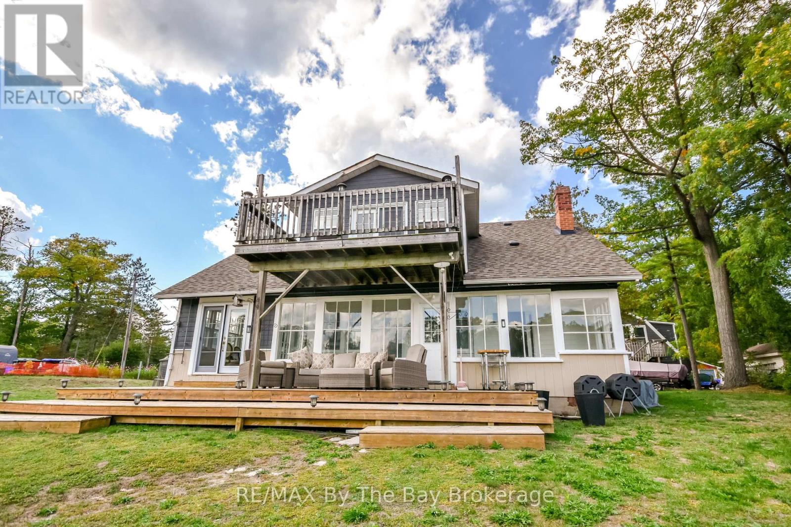 1067 Mosley Street, Wasaga Beach, Ontario  L9Z 2G7 - Photo 45 - S12453479