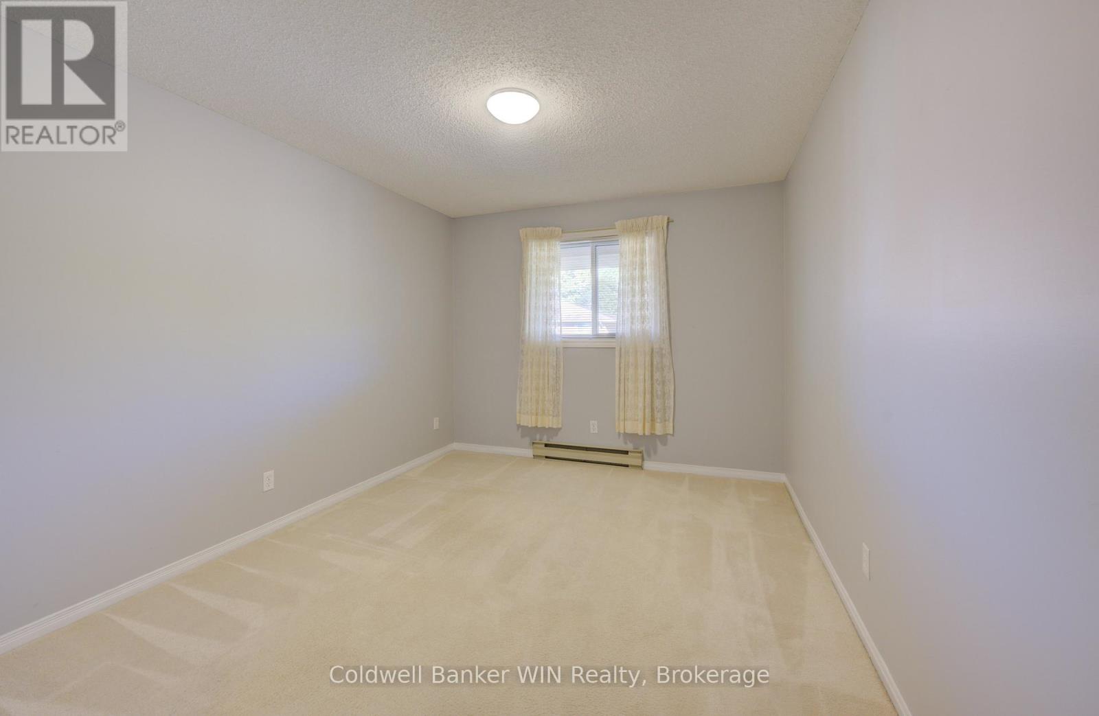 302 - 440 Durham Street W, Wellington North, Ontario  N0G 2L2 - Photo 12 - X12453533