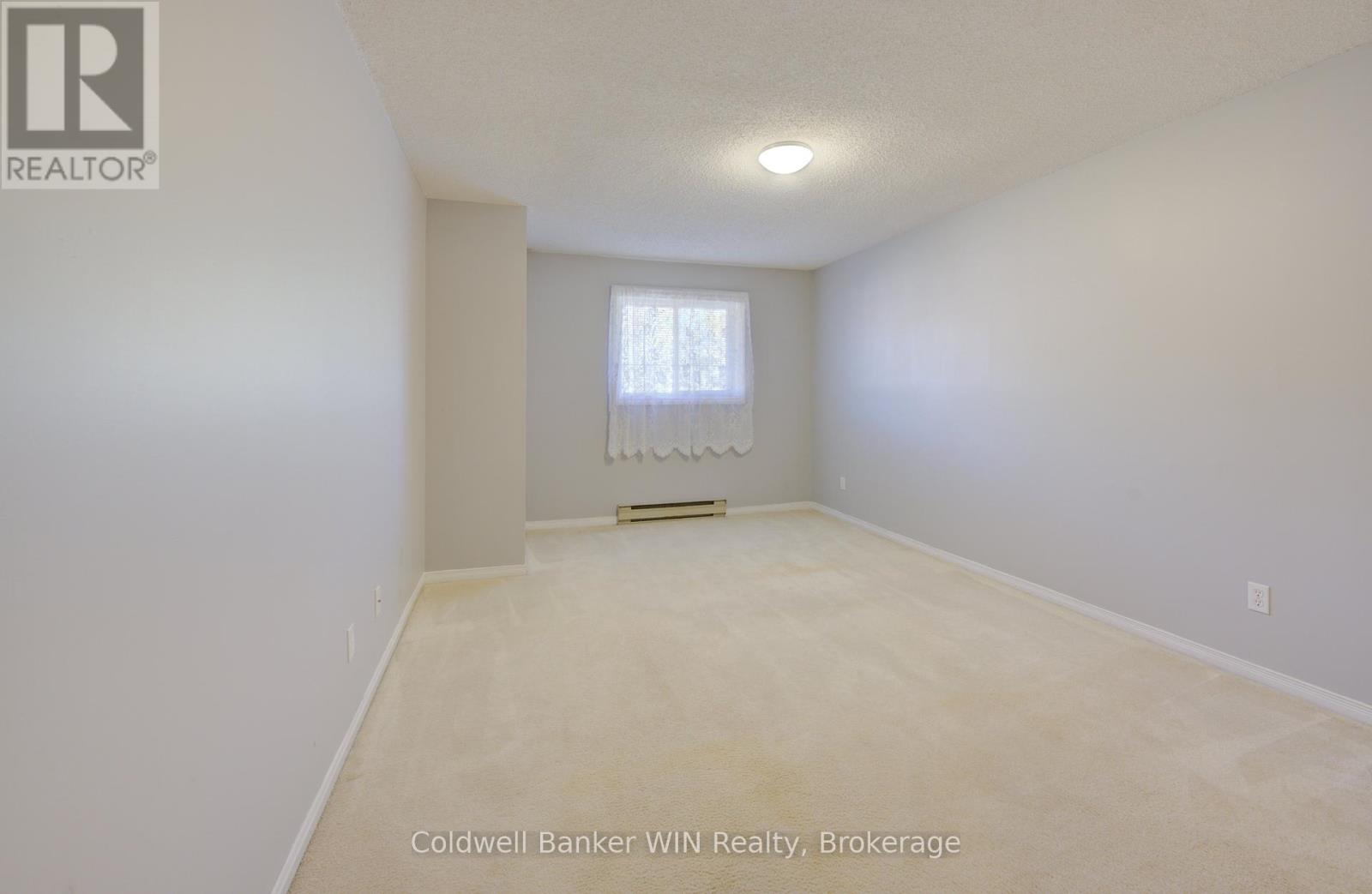 302 - 440 Durham Street W, Wellington North, Ontario  N0G 2L2 - Photo 14 - X12453533