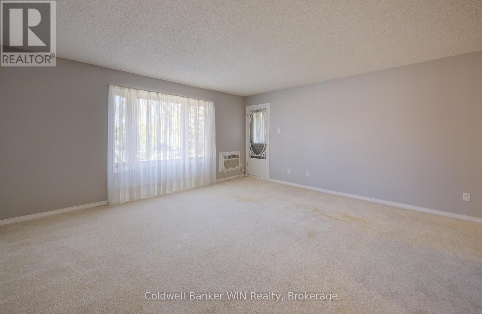 302 - 440 Durham Street W, Wellington North, Ontario  N0G 2L2 - Photo 8 - X12453533