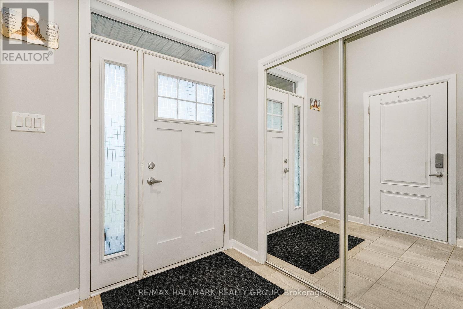 530 Prominence Way, Ottawa, Ontario  K4A 5L2 - Photo 2 - X12453476