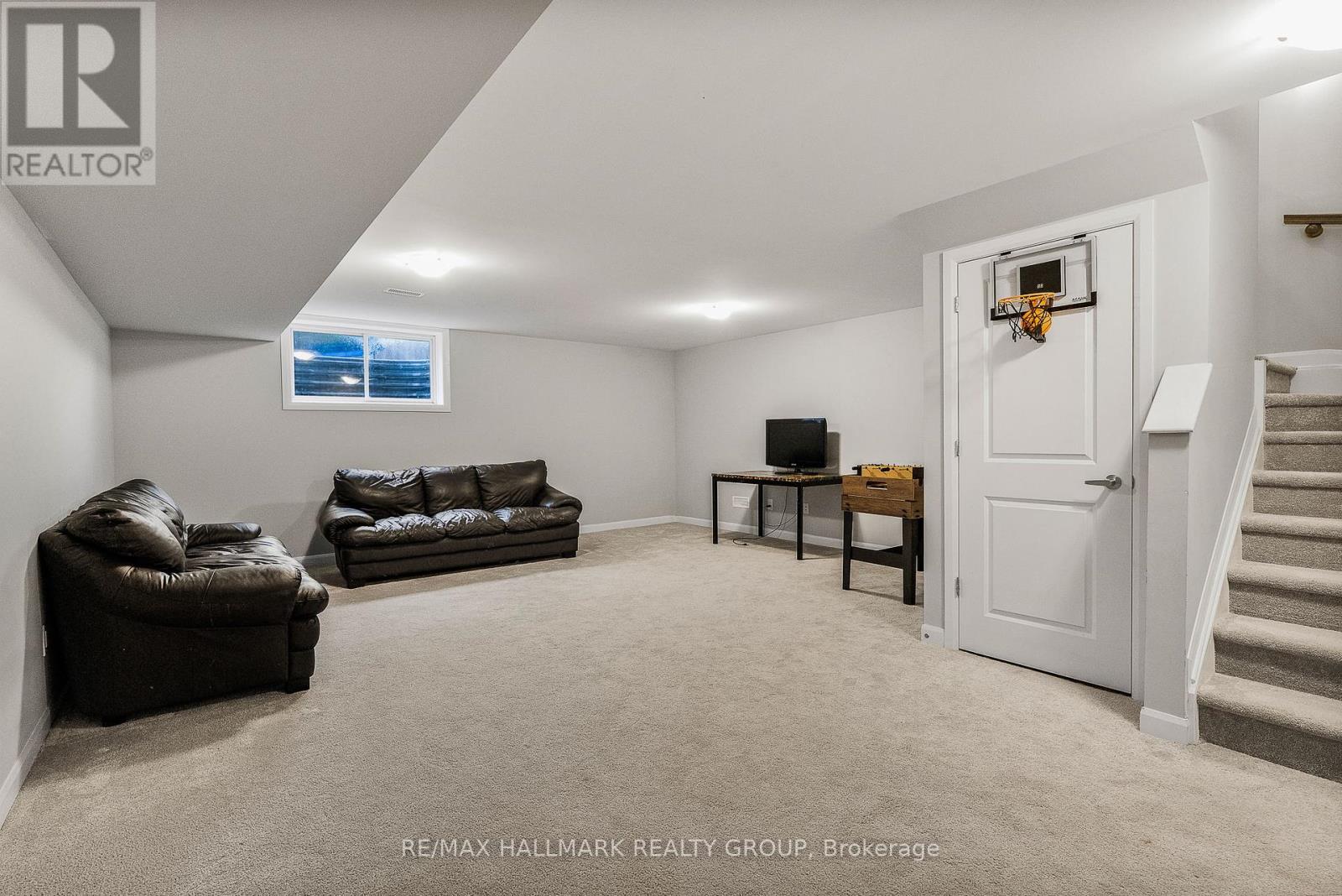 530 Prominence Way, Ottawa, Ontario  K4A 5L2 - Photo 22 - X12453476