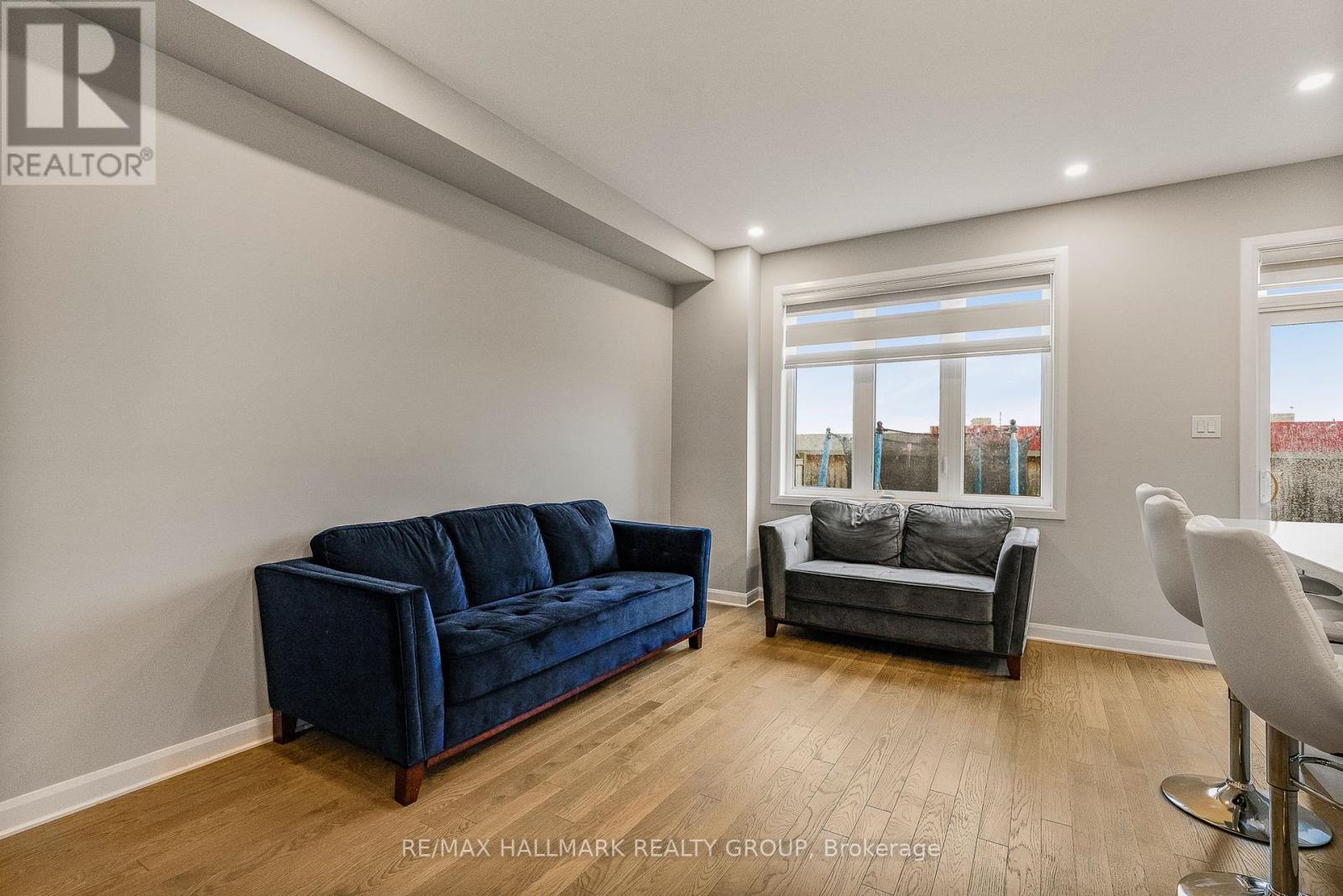 530 Prominence Way, Ottawa, Ontario  K4A 5L2 - Photo 7 - X12453476