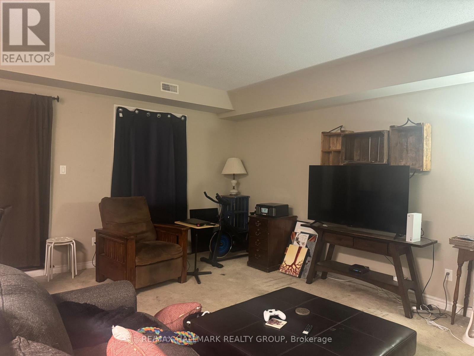 B - 190 Hornchurch Lane, Ottawa, Ontario  K2J 2T3 - Photo 4 - X12453482