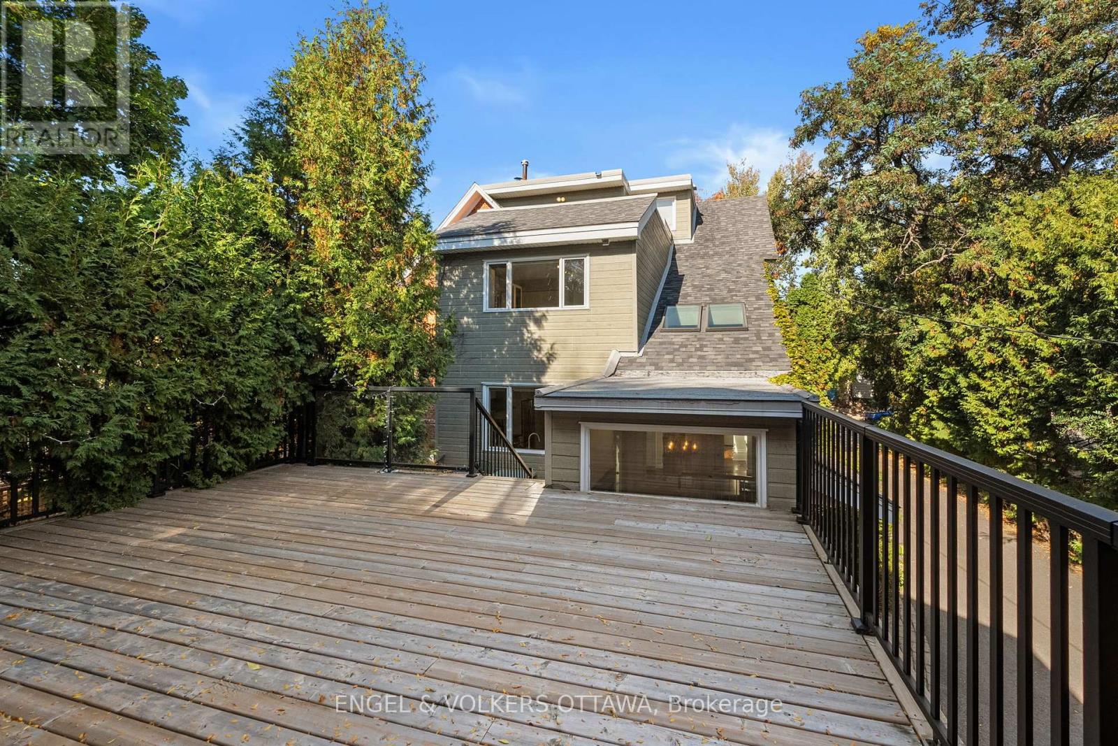 105 Crichton Street, Ottawa, Ontario  K1M 1V8 - Photo 24 - X12453507