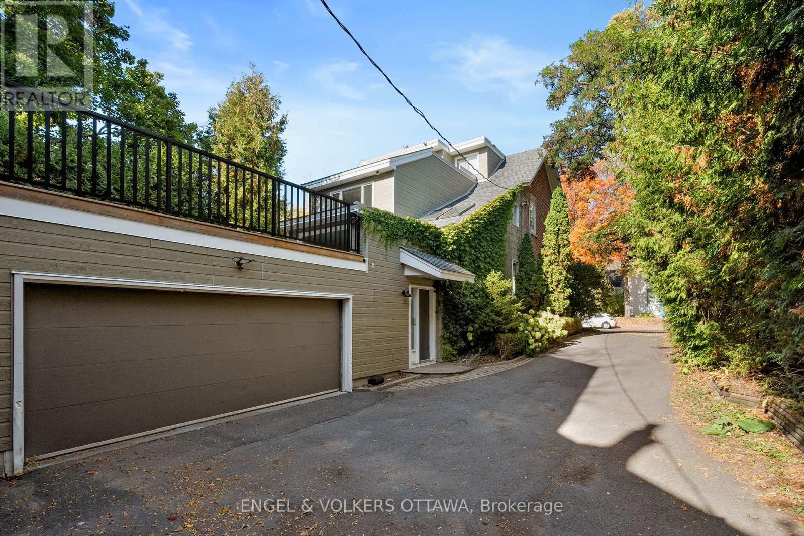 105 Crichton Street, Ottawa, Ontario  K1M 1V8 - Photo 25 - X12453507