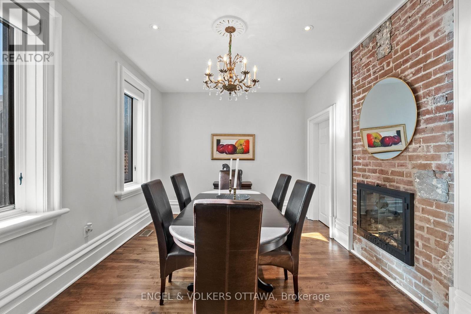 105 Crichton Street, Ottawa, Ontario  K1M 1V8 - Photo 6 - X12453507