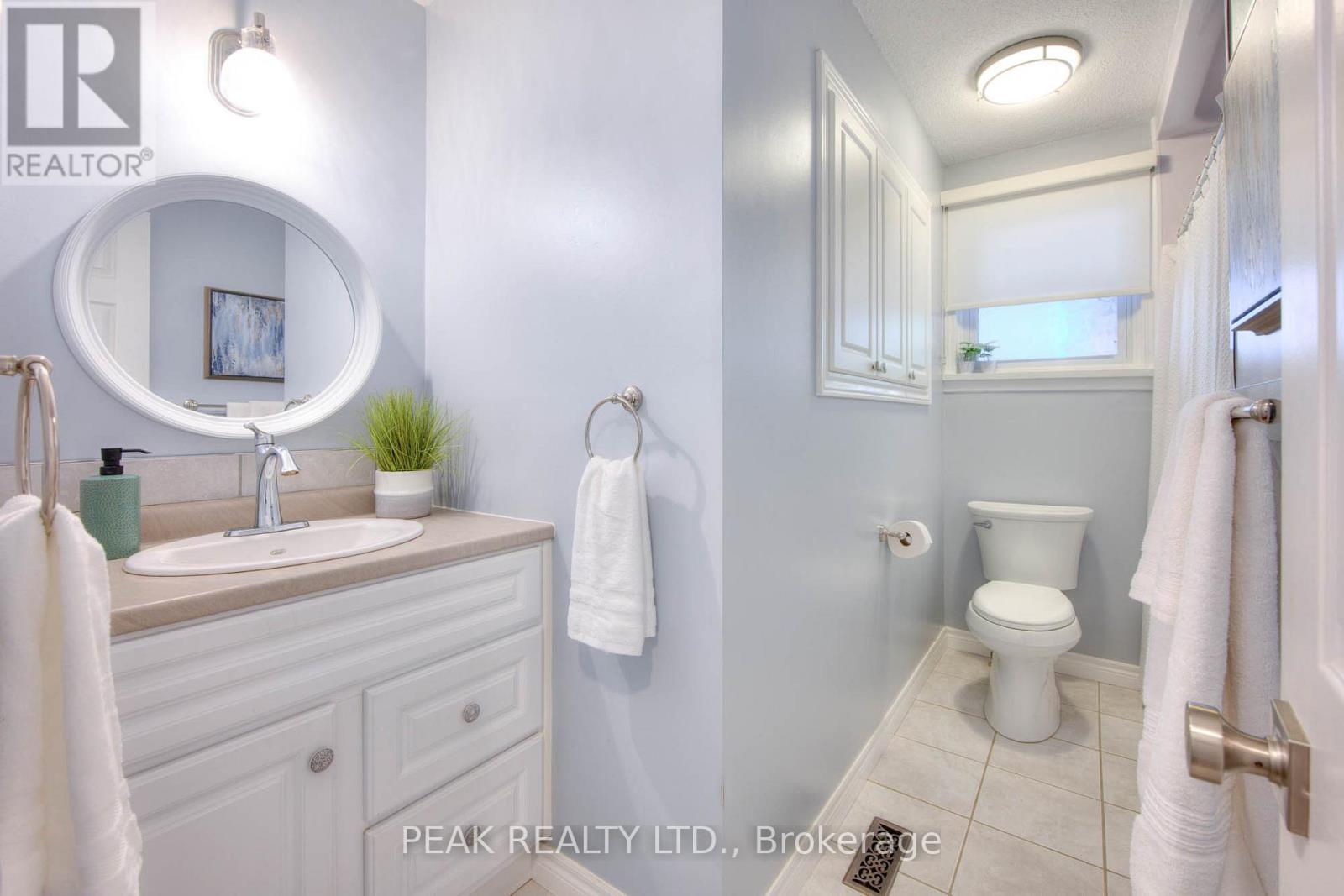 81 Cherry Hill Drive, Kitchener, Ontario  N2E 1N5 - Photo 19 - X12453451