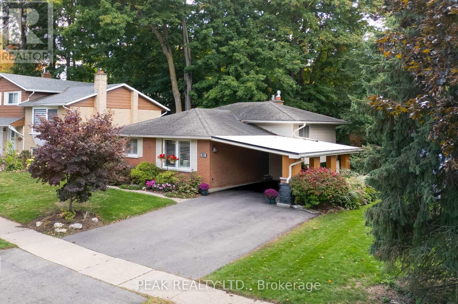81 Cherry Hill Drive, Kitchener, Ontario  N2E 1N5 - Photo 2 - X12453451