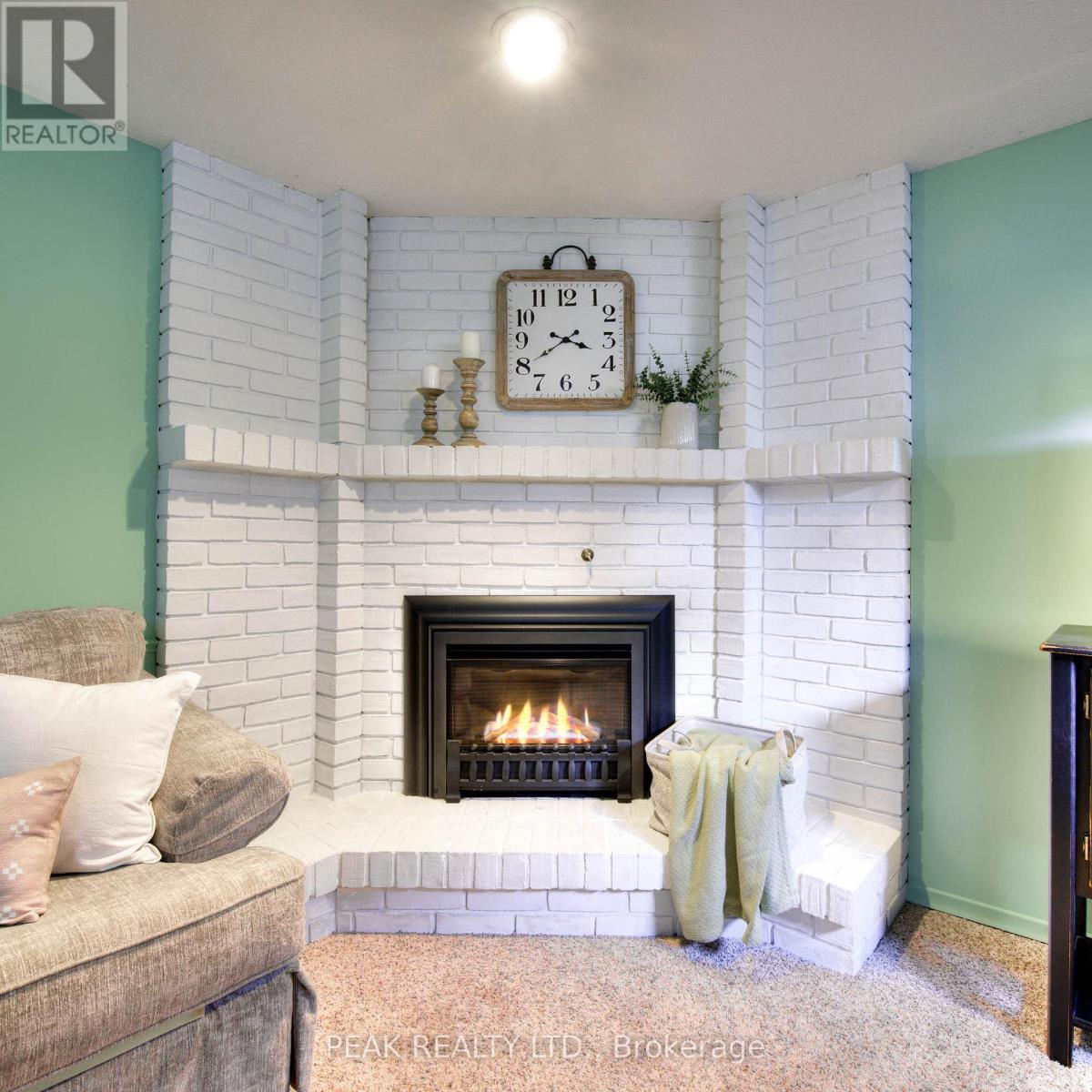 81 Cherry Hill Drive, Kitchener, Ontario  N2E 1N5 - Photo 24 - X12453451