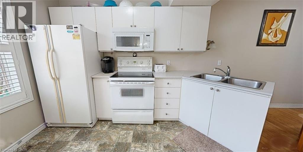 119 Main Street W, Grimsby, Ontario  L3M 1R5 - Photo 7 - 40775719