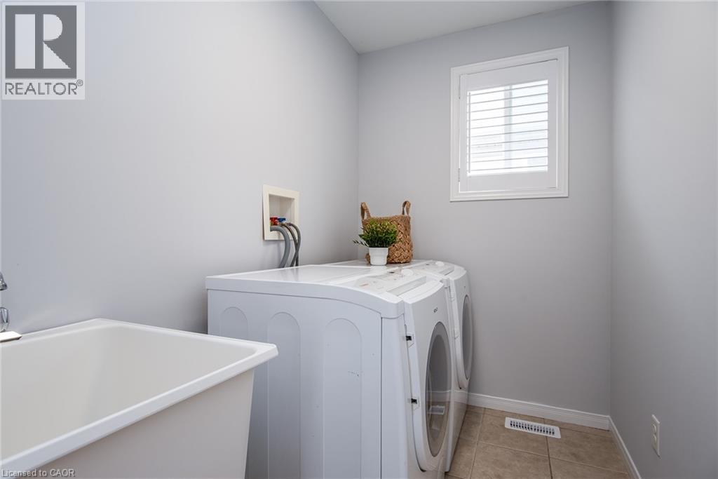149 Sims Estate Drive, Kitchener, Ontario  N2A 0A6 - Photo 38 - 40771676