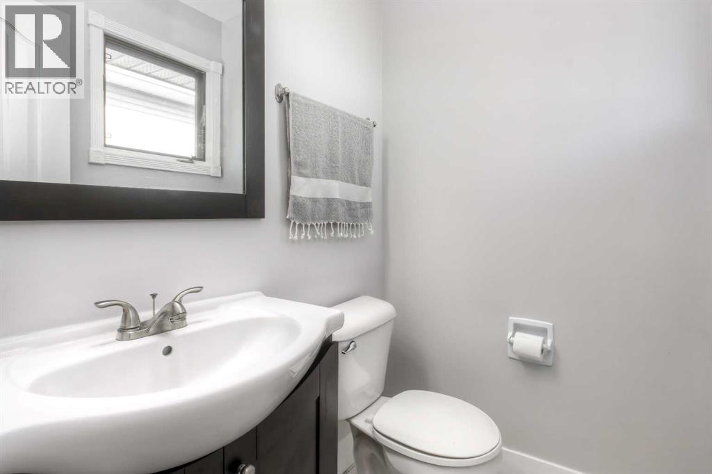 511 Cedarille Crescent Sw, Calgary, Alberta  T2W 2H6 - Photo 21 - A2263171