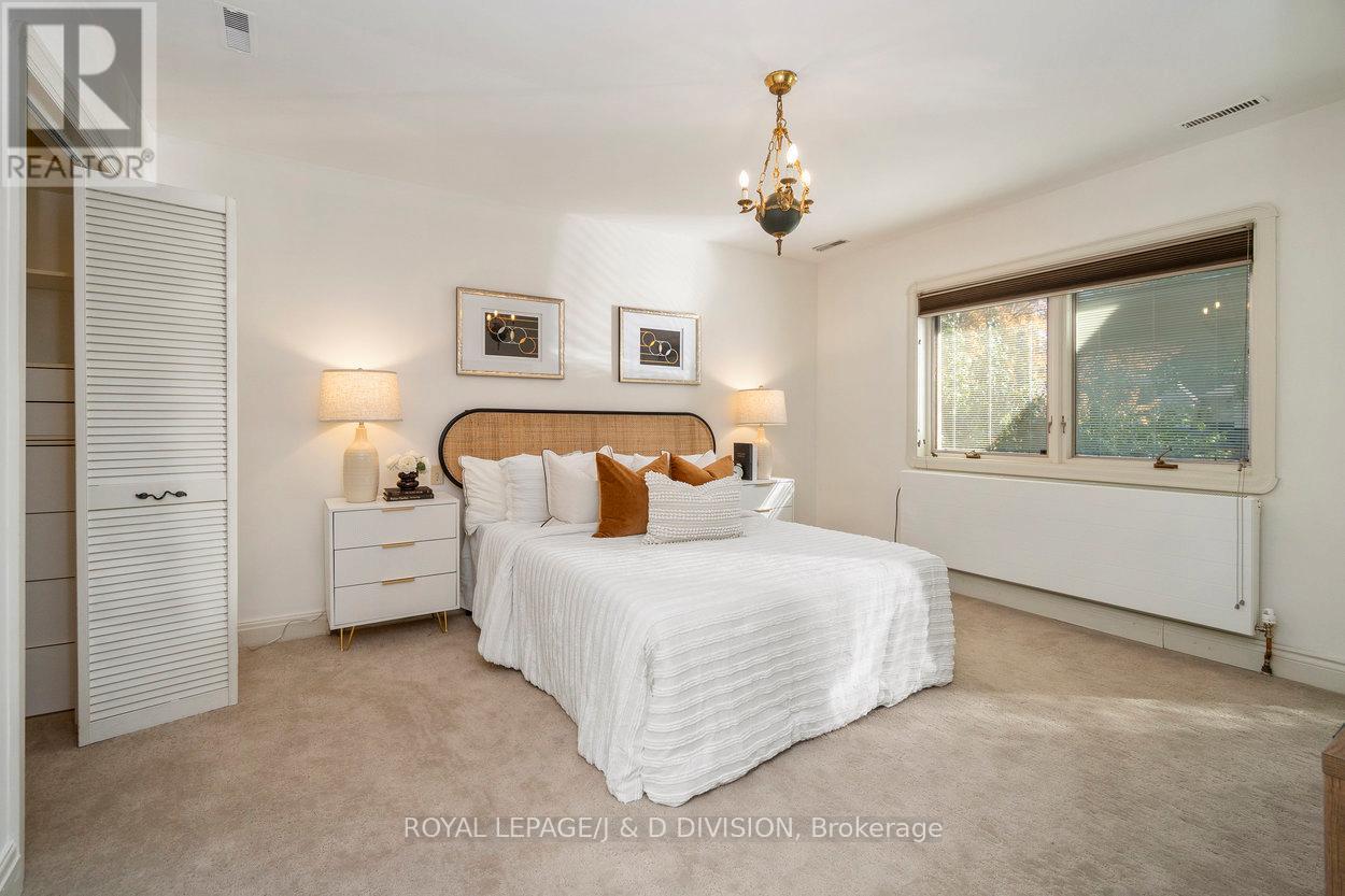 253 Old Forest Hill, Toronto (Forest Hill North), Ontario  M6C 2H5 - Photo 29 - C12453477