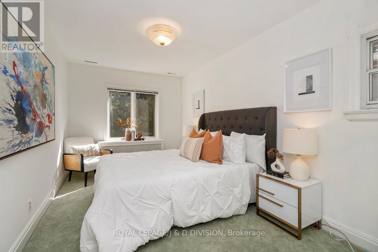 253 Old Forest Hill, Toronto (Forest Hill North), Ontario  M6C 2H5 - Photo 40 - C12453477