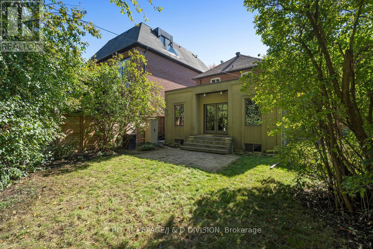 253 Old Forest Hill, Toronto (Forest Hill North), Ontario  M6C 2H5 - Photo 48 - C12453477