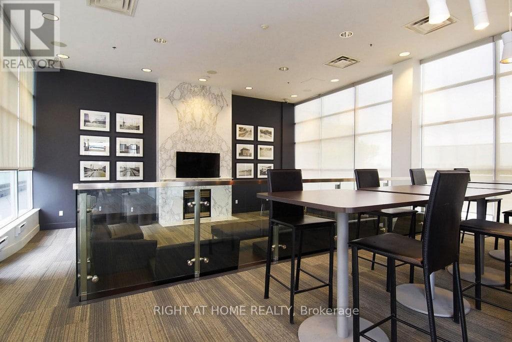 226 - 1 Shaw Street, Toronto, Ontario  M6K 0A1 - Photo 17 - C12453491