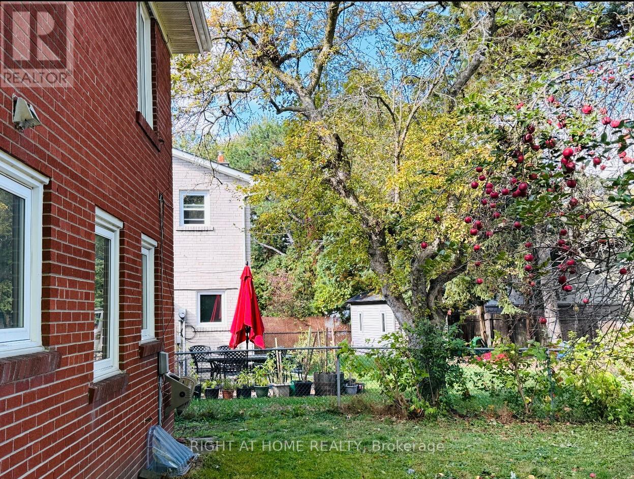 44 Prestwick Crescent, Toronto, Ontario  M2H 1N2 - Photo 29 - C12453502
