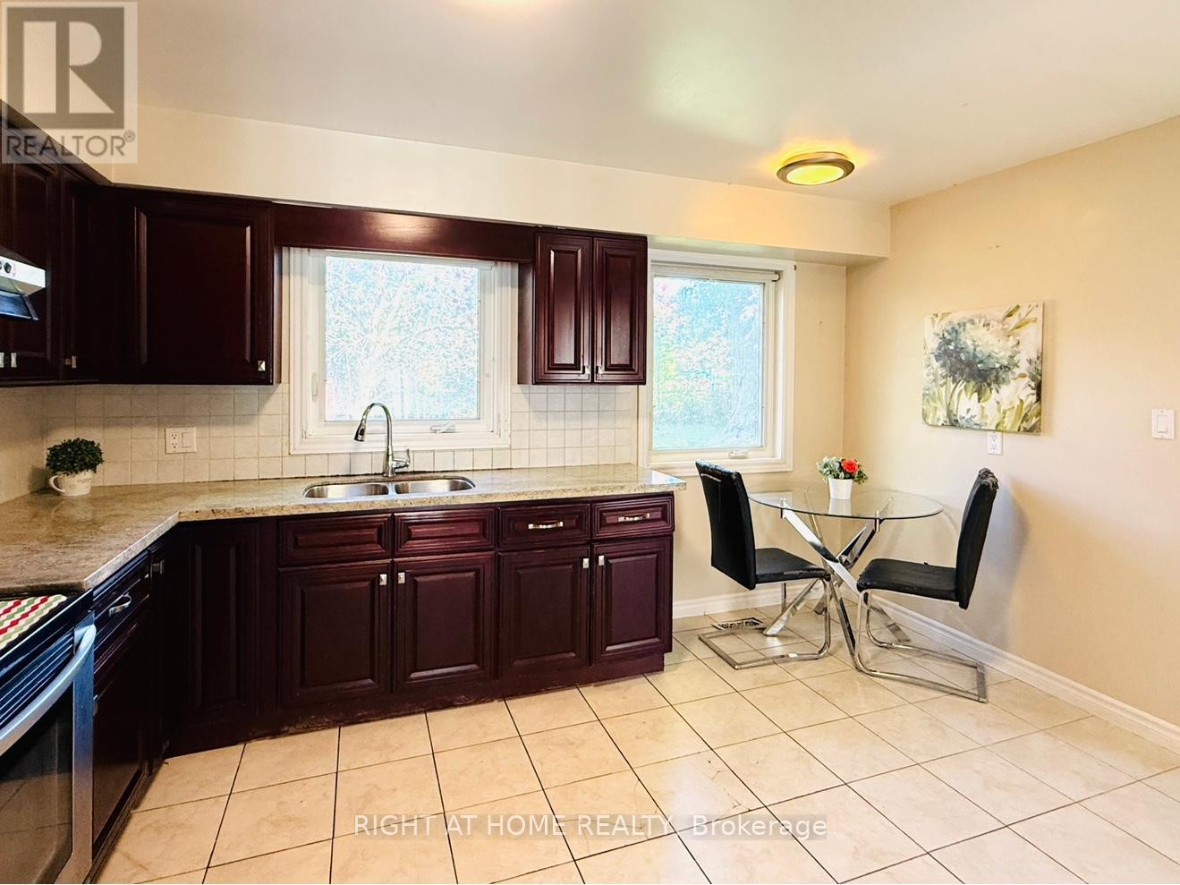 44 Prestwick Crescent, Toronto, Ontario  M2H 1N2 - Photo 5 - C12453502