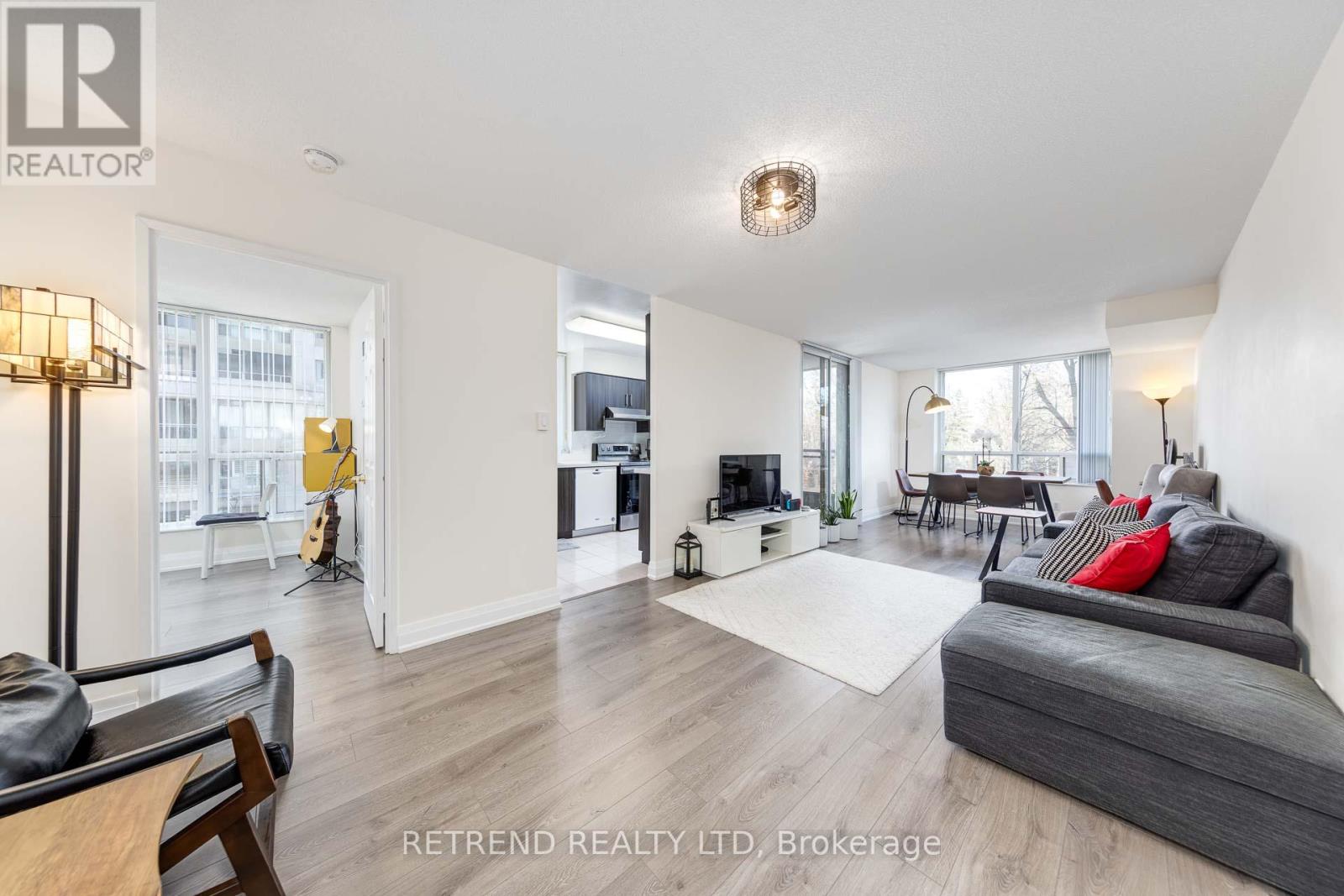 305 - 256 Doris Avenue, Toronto (Willowdale East), Ontario  M2N 6X8 - Photo 5 - C12453526