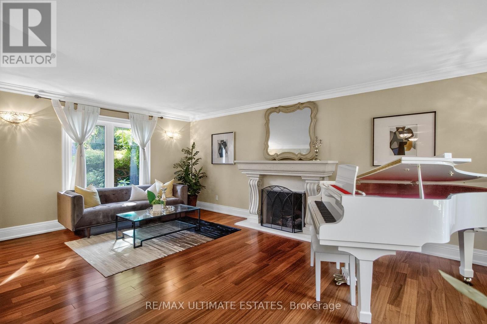 32 Mossgrove Trail, Toronto, Ontario  M2L 2W3 - Photo 7 - C12453532