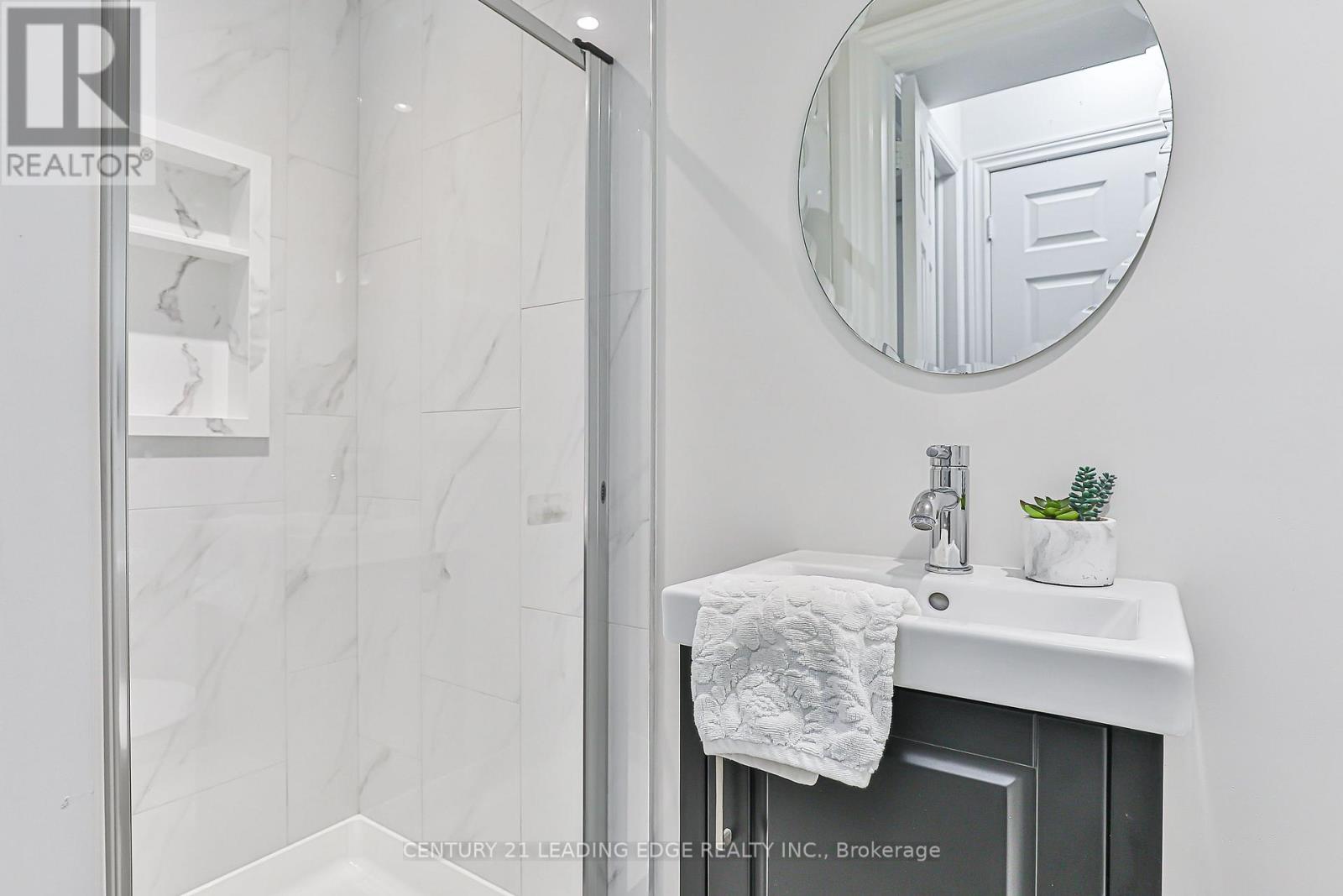 319 Delray Drive, Markham (Greensborough), Ontario  L6E 0P9 - Photo 45 - N12453530