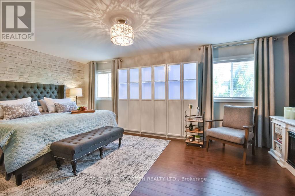 63 The Queensway, Barrie (Innis-Shore), Ontario  L4M 7J3 - Photo 18 - S12453495