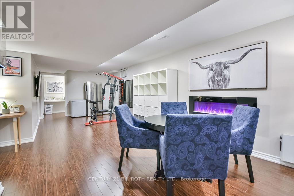 63 The Queensway, Barrie (Innis-Shore), Ontario  L4M 7J3 - Photo 31 - S12453495