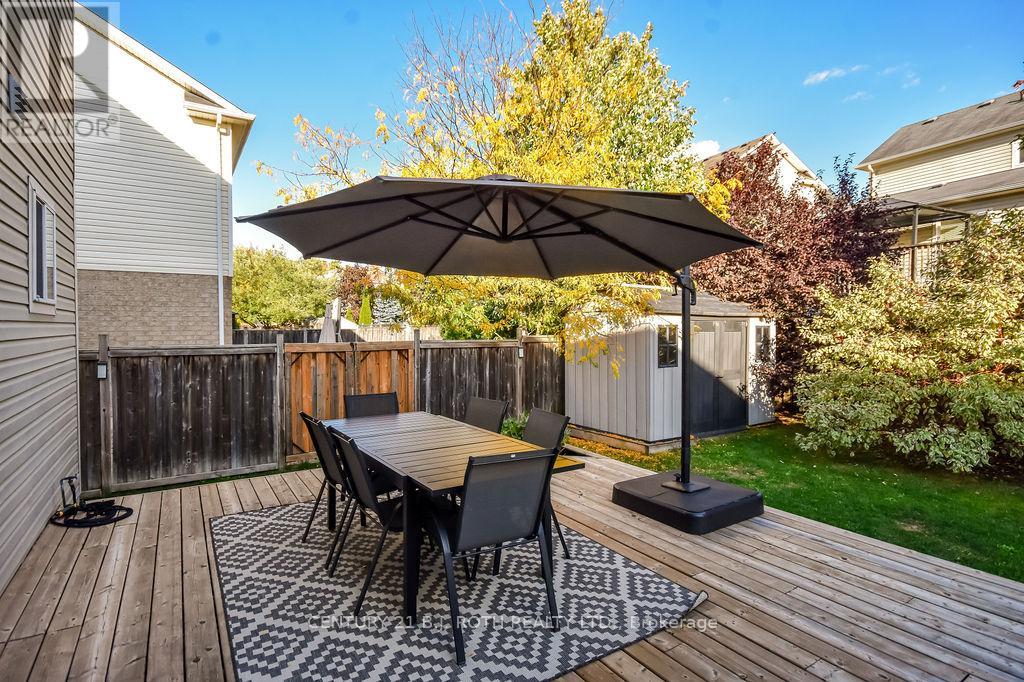63 The Queensway, Barrie (Innis-Shore), Ontario  L4M 7J3 - Photo 40 - S12453495