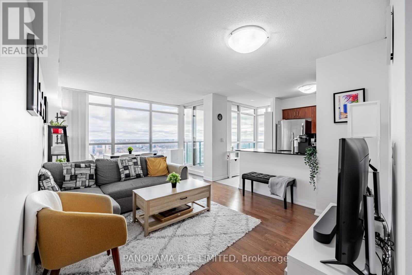 1702 - 215 SHERWAY GARDENS ROAD, Toronto, Ontario
