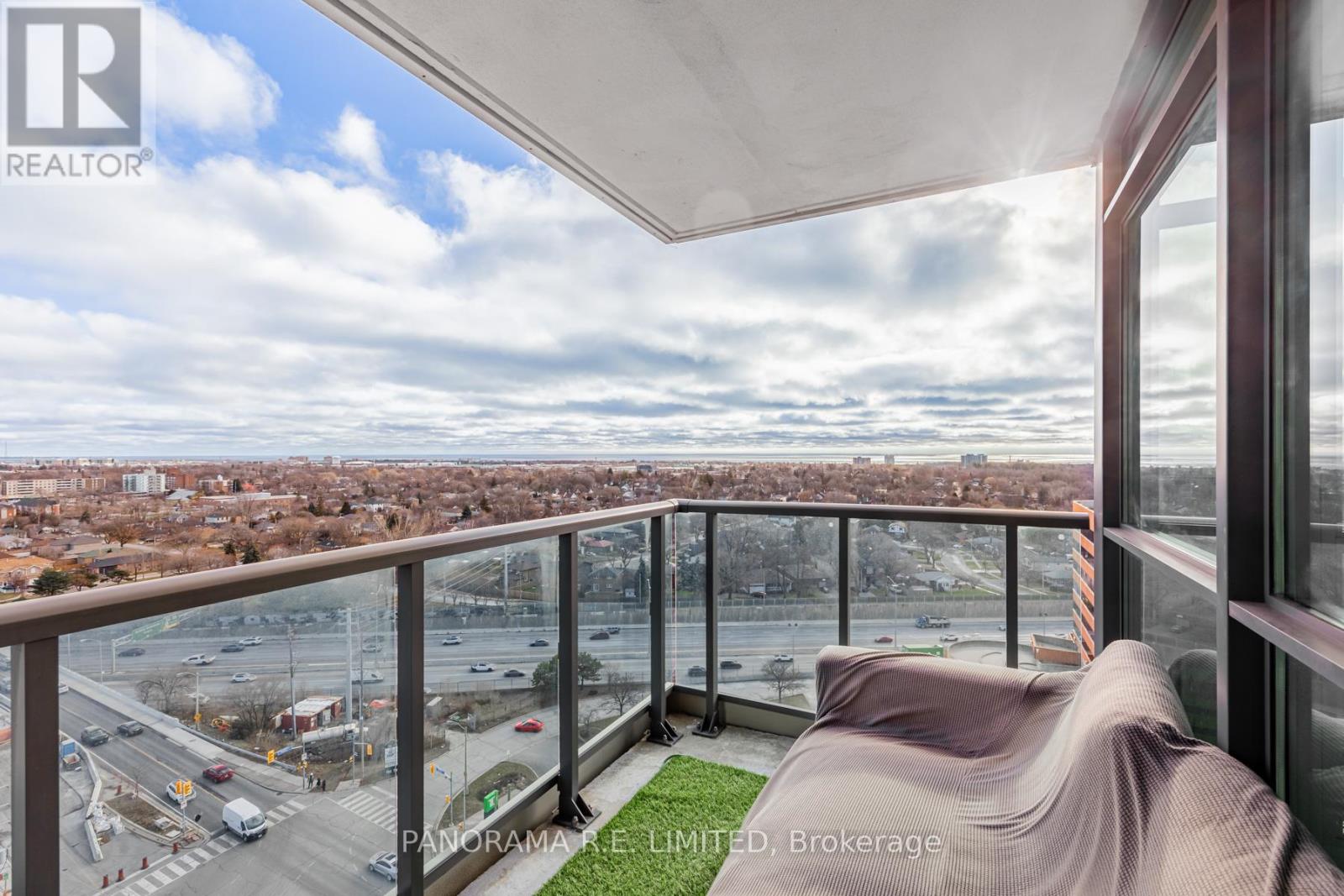 1702 - 215 Sherway Gardens Road, Toronto, Ontario  M9C 0A4 - Photo 18 - W12453496